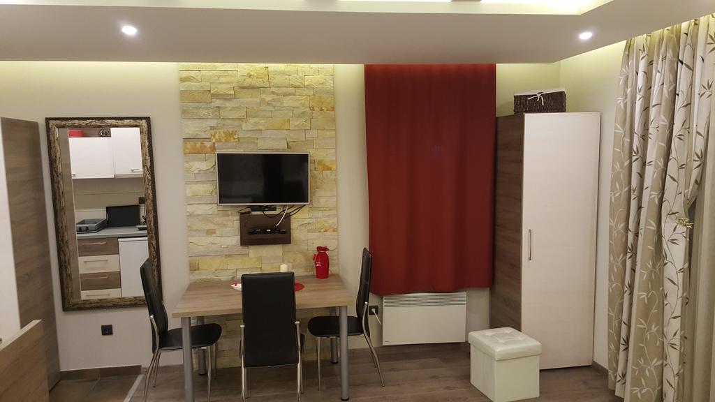 Apartman Mia Milmari โคเปานิก ภายนอก รูปภาพ