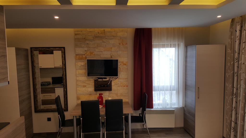 Apartman Mia Milmari โคเปานิก ภายนอก รูปภาพ