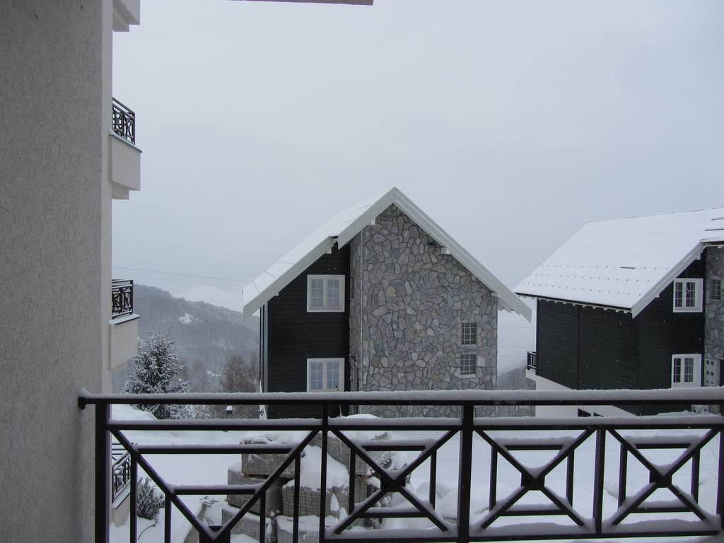 Apartman Mia Milmari โคเปานิก ภายนอก รูปภาพ
